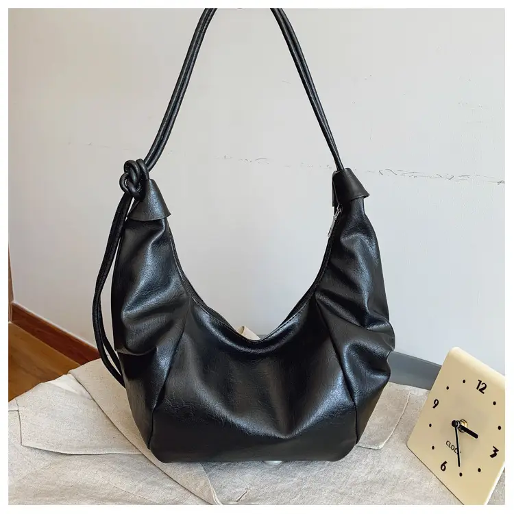 Retro Elegant Crossbody Bags Large Capacity Leather Goods — feature 42