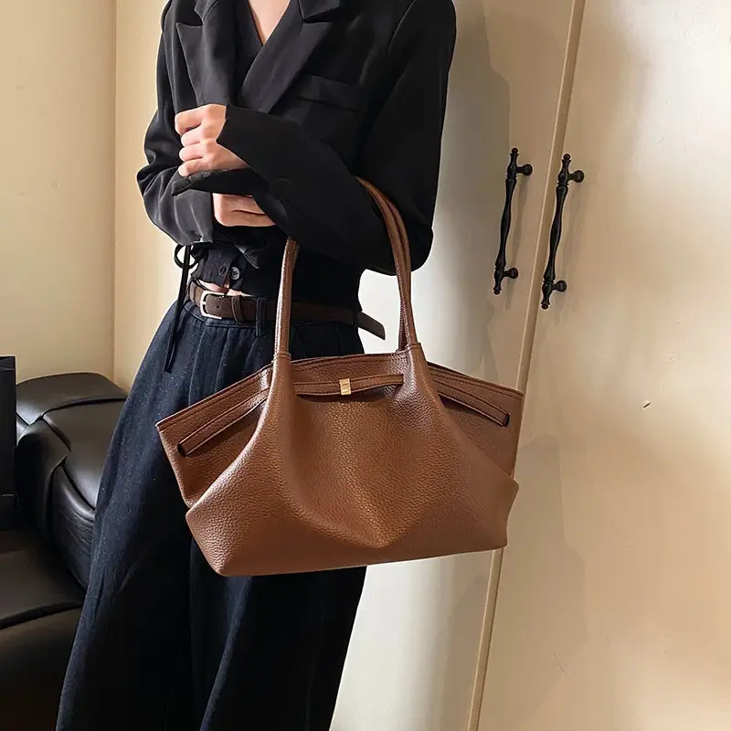 Hand-Carrying Fashionable Large-Capacity Tote Bag 2025 New Trendy Fashionable Textured Pleated Shoulder Bag for Work and Commuting Women's Bag - Image 6