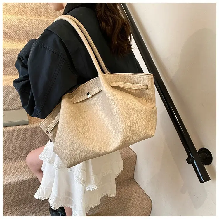 Hand-Carrying Fashionable Large-Capacity Tote Bag 2025 New Trendy Fashionable Textured Pleated Shoulder Bag for Work and Commuting Women's Bag — feature 15