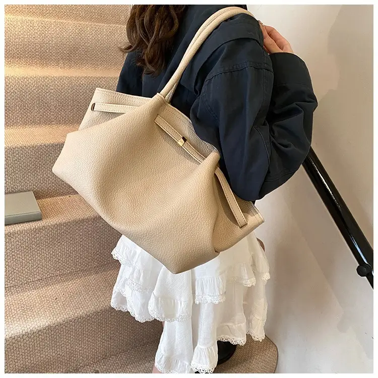 Hand-Carrying Fashionable Large-Capacity Tote Bag 2025 New Trendy Fashionable Textured Pleated Shoulder Bag for Work and Commuting Women's Bag — feature 16