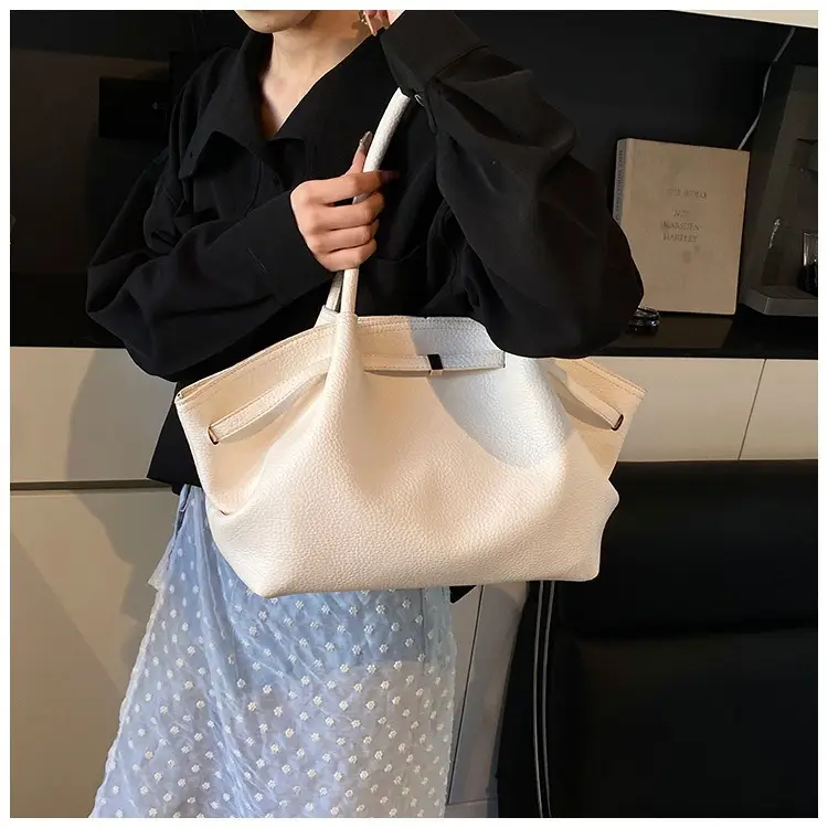 Hand-Carrying Fashionable Large-Capacity Tote Bag 2025 New Trendy Fashionable Textured Pleated Shoulder Bag for Work and Commuting Women's Bag — feature 24