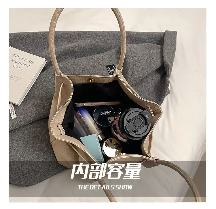 Hand-Carrying Fashionable Large-Capacity Tote Bag 2025 New Trendy Fashionable Textured Pleated Shoulder Bag for Work and Commuting Women's Bag — feature 4