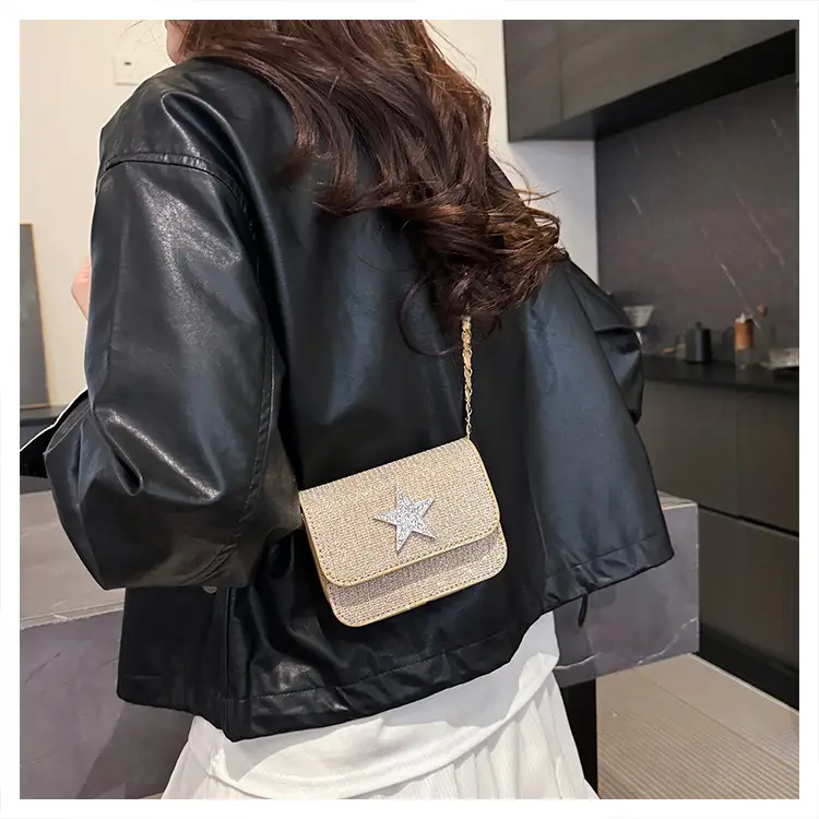 Women's Pink Star Chain Crossbody Bag — feature 18