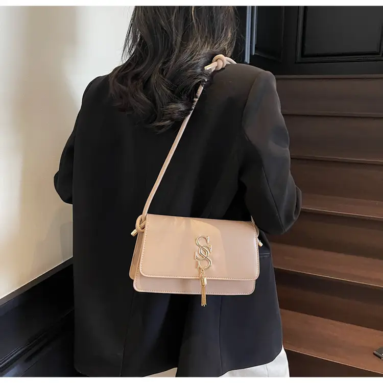 Pink Letter Hardware Women's Crossbody Bag — feature 11