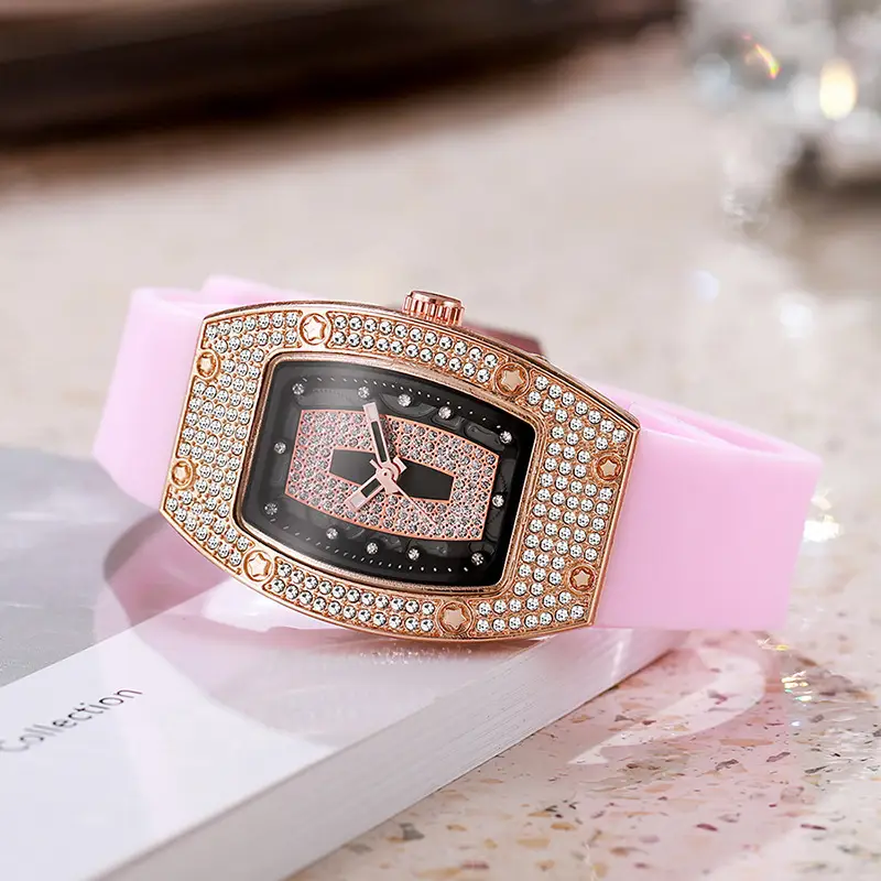 Honghong Barrel-Shaped Diamond-Set Quartz Tape Women's Watch Fashion Trend Temperament Women's Watch Silicone Watch Wholesale