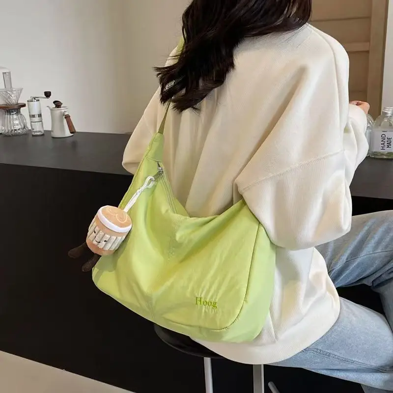 Women's Green Canvas Shoulder Bag 2025 Summer Lightweight Large Capacity — feature 3