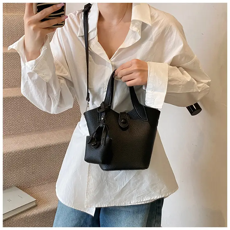 Women's 2-Piece Cream Leather Hand & Shoulder Bag Set — feature 28
