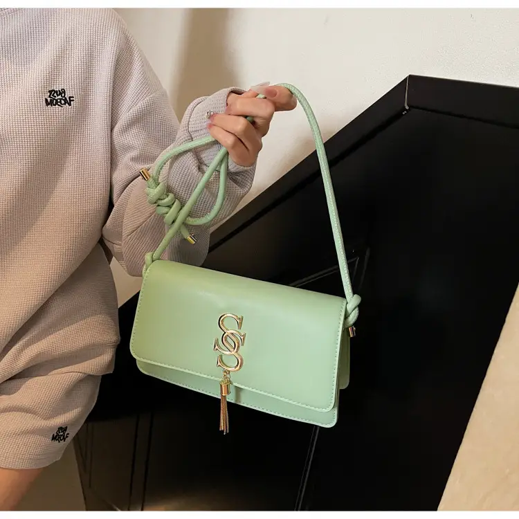 Minimalist Armpit Bag for Women 2025 New Spring Elegant Commuter Shoulder Bag Fashion Letter Tassel Handbag — feature 16