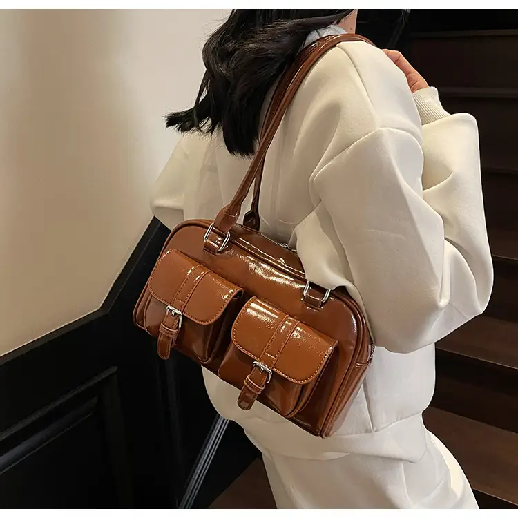 New Style Casual Boston Bag 2025 Spring Fashion Trend Women's Simple Shoulder Commuter Bag — feature 17