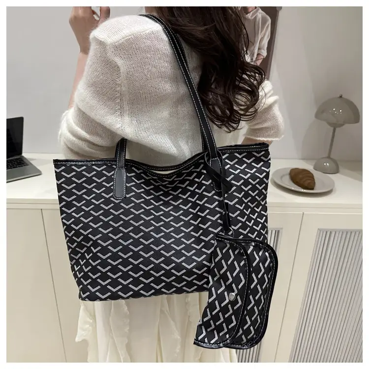 Black New One-shoulder Large Capacity Handbag Women 2025 — feature 18