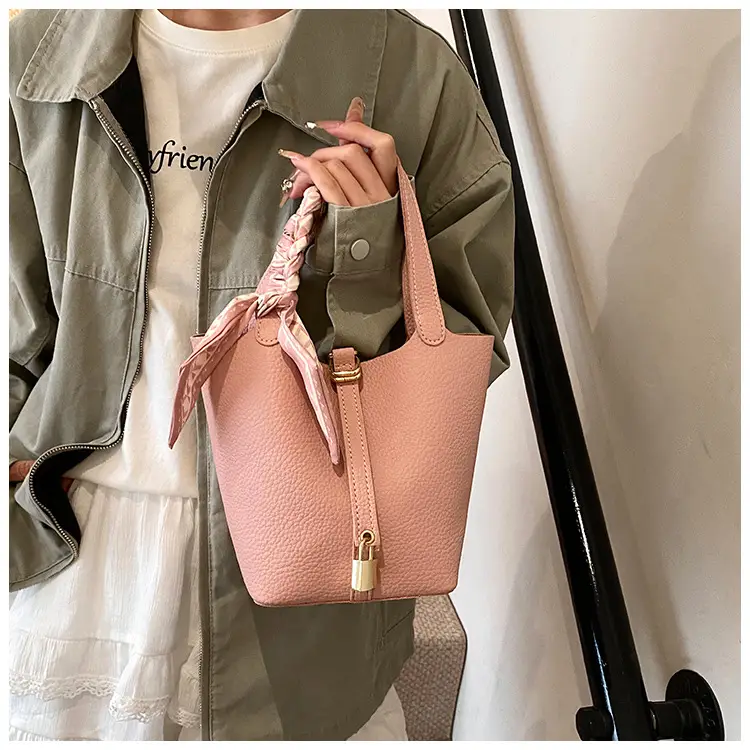 Korean Style Crossbody Bag 2025 New Niche Design — feature 14