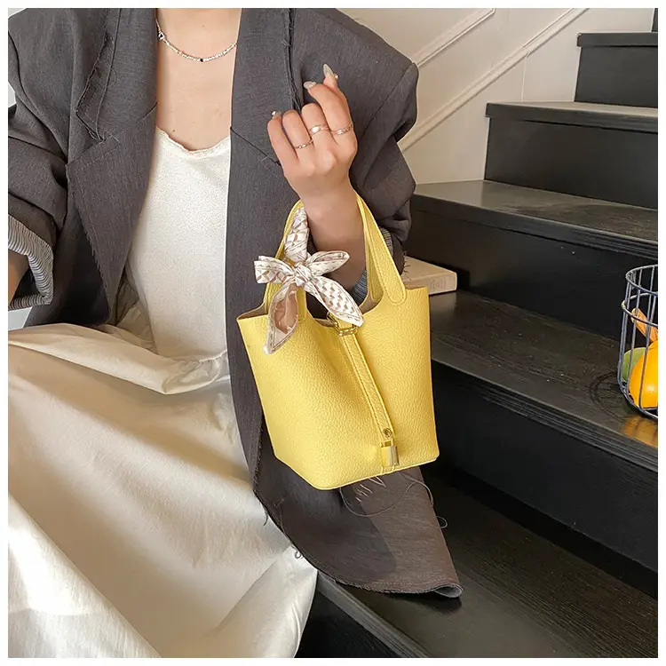 Korean Style Crossbody Bag 2025 New Niche Design — feature 23