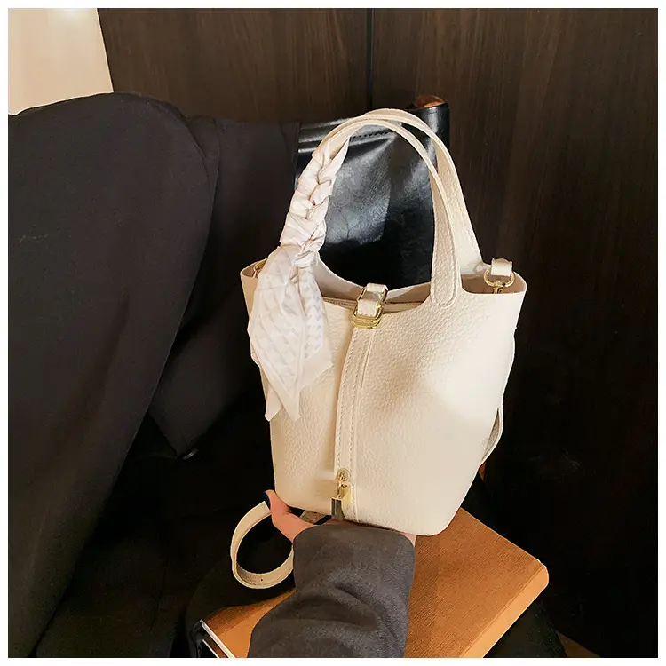 Korean Style Crossbody Bag 2025 New Niche Design — feature 29