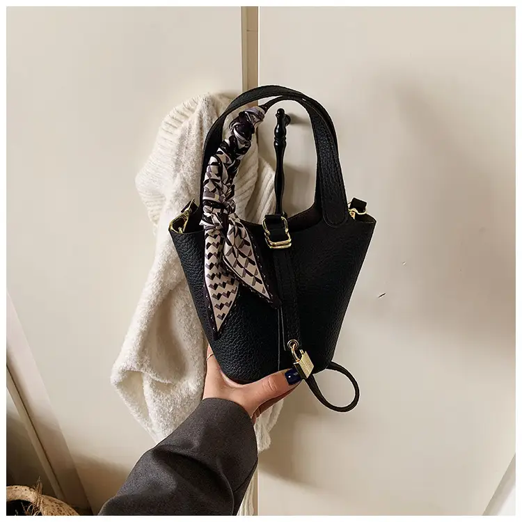 Korean Style Crossbody Bag 2025 New Niche Design — feature 30