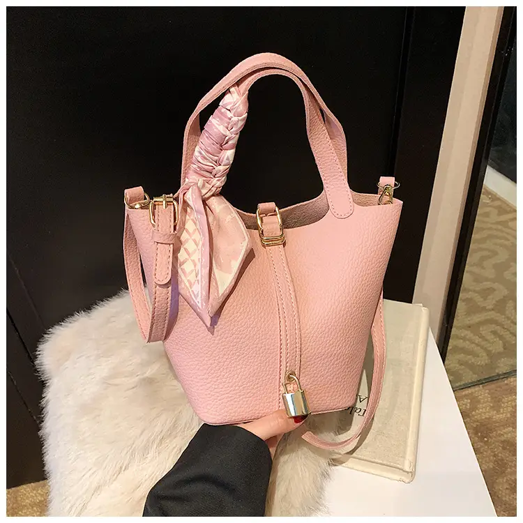Korean Style Crossbody Bag 2025 New Niche Design — feature 33