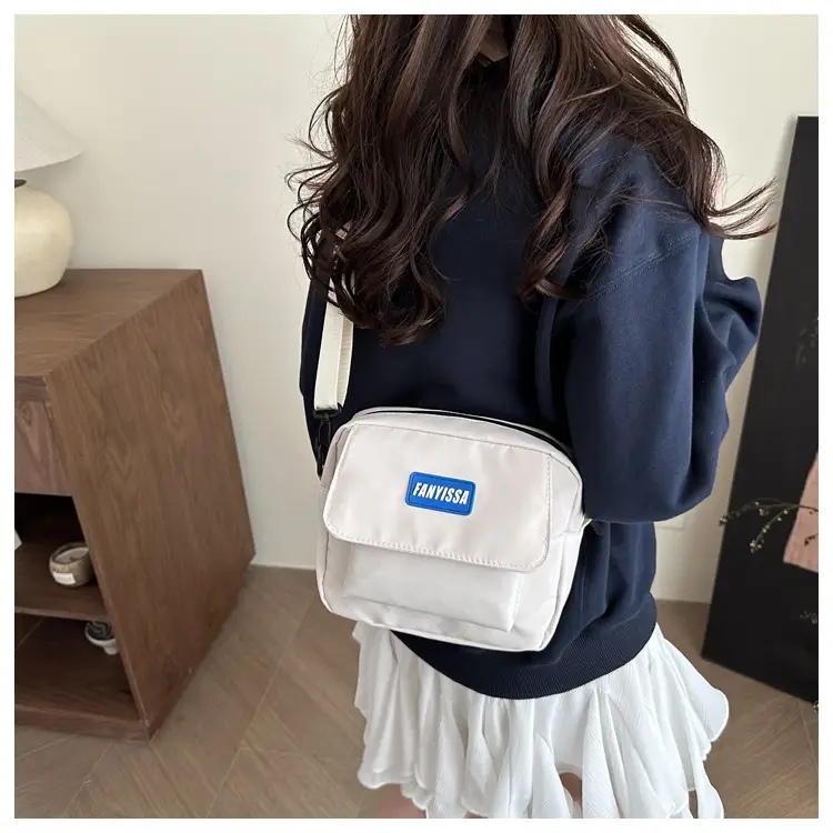 Minimalist Crossbody Bag Black Beige Unisex Casual Student Harajuku Style — feature 7