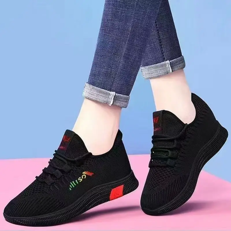 Old Beijing Cloth Shoes Non-Slip Soft-Soled Sports Shoes Black Running Shoes Non-Slip Soft-Soled Mother's Shoes Work Shoes for Women — feature 7