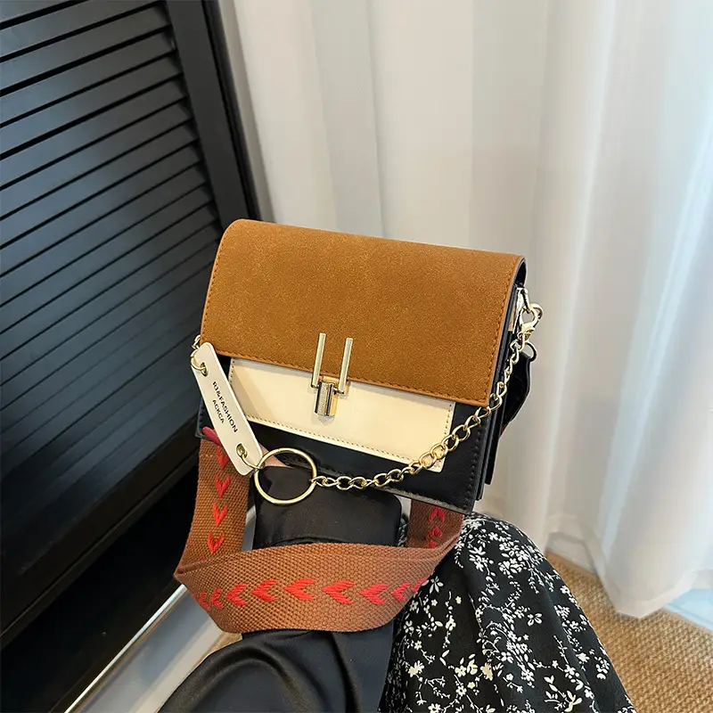 Korean Style Brown Crossbody Bag with Chain Strap - Image 5
