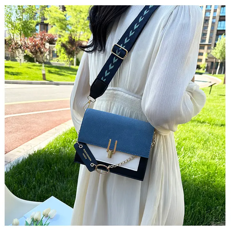 Korean Style Brown Crossbody Bag with Chain Strap — feature 12