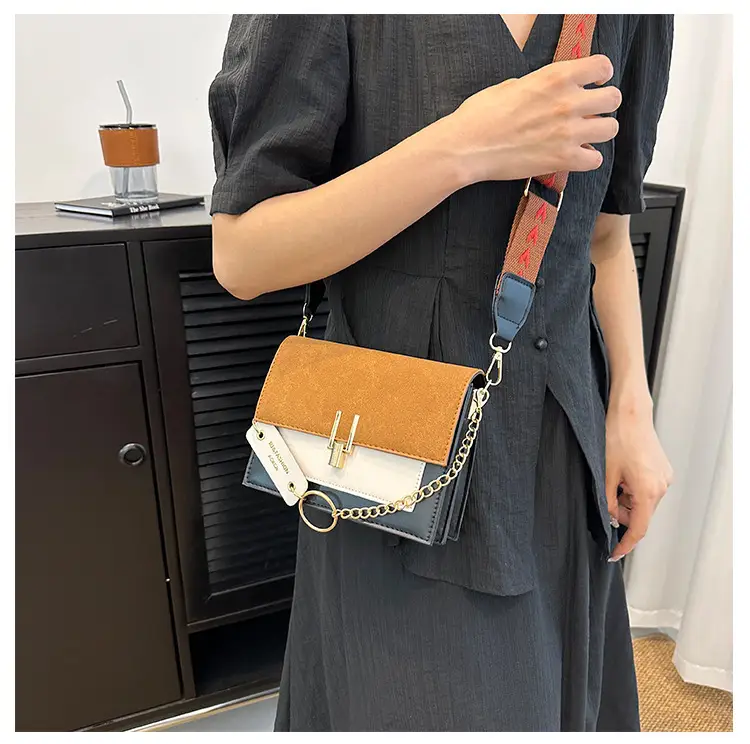 Korean Style Brown Crossbody Bag with Chain Strap — feature 15