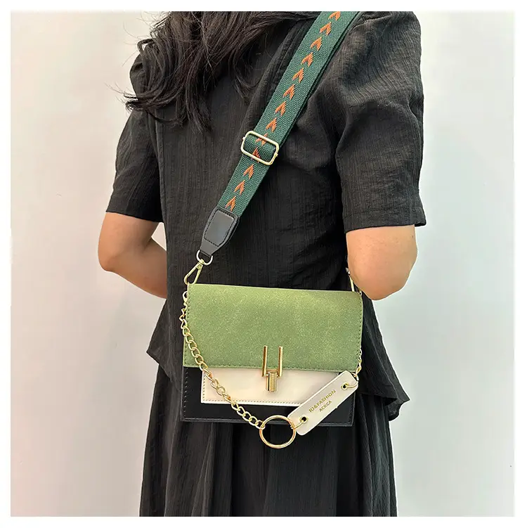 Korean Style Brown Crossbody Bag with Chain Strap — feature 18