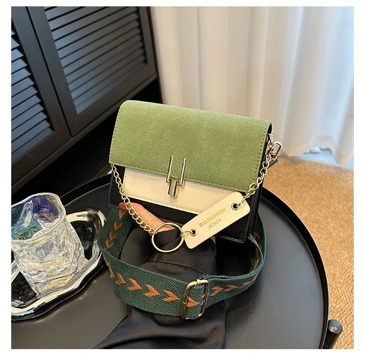 Korean Style Brown Crossbody Bag with Chain Strap — feature 22