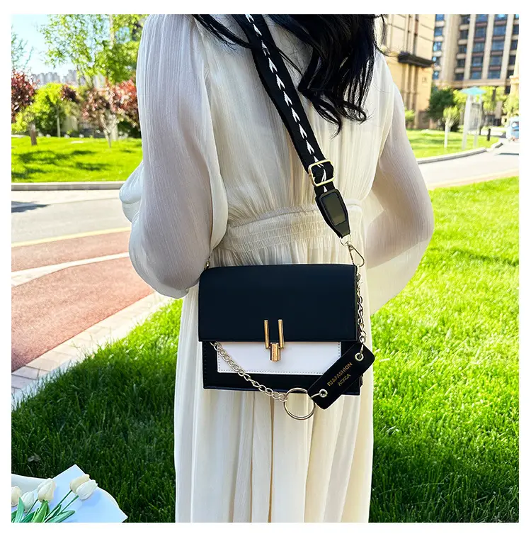 Korean Style Brown Crossbody Bag with Chain Strap — feature 7