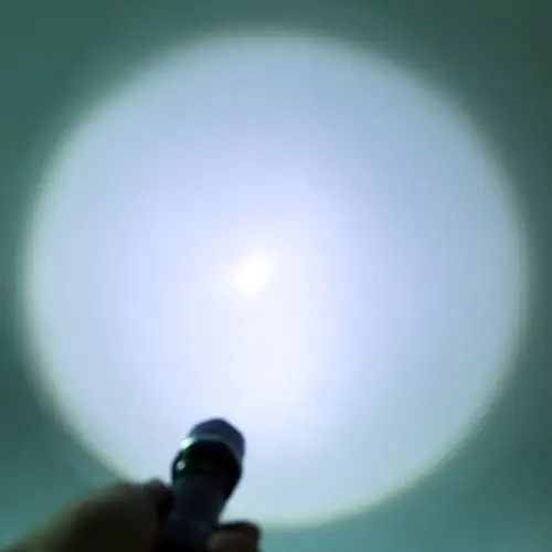 Rechargeable Aluminum Flashlight Three-Speed Zoom - Image 4