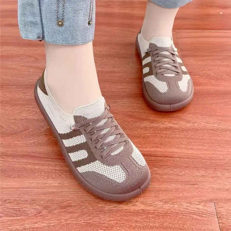 Spring and Autumn New Flying Woven Breathable Old Beijing Cloth Shoes Women's Shoes Mesh Casual Sports Soft Sole Wear-resistant Non-slip Moms Shoes — feature 8