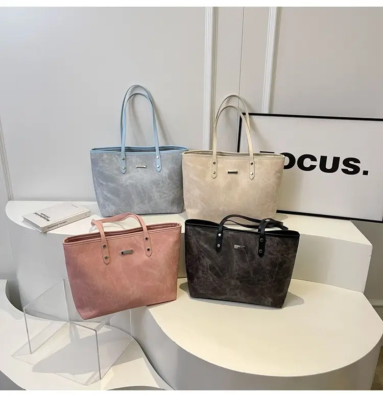 Women's Beige Large Capacity Shoulder Tote Bag 2025 — feature 13