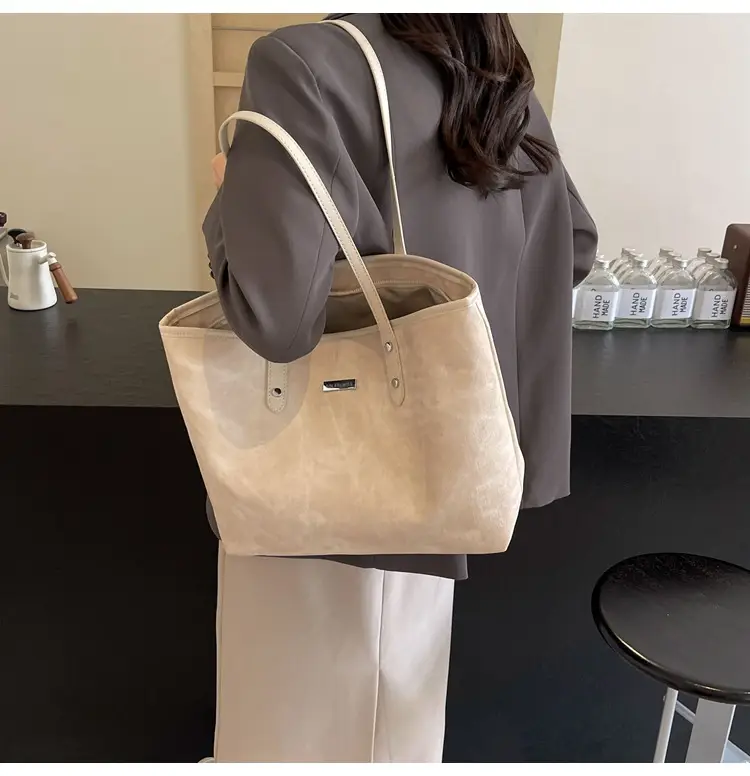 Women's Beige Large Capacity Shoulder Tote Bag 2025 — feature 35