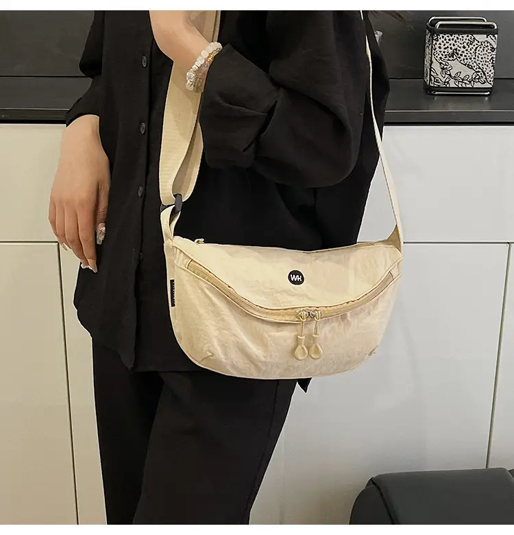 Women's Black Crossbody Bag 2025 Lightweight Wide Strap — feature 26