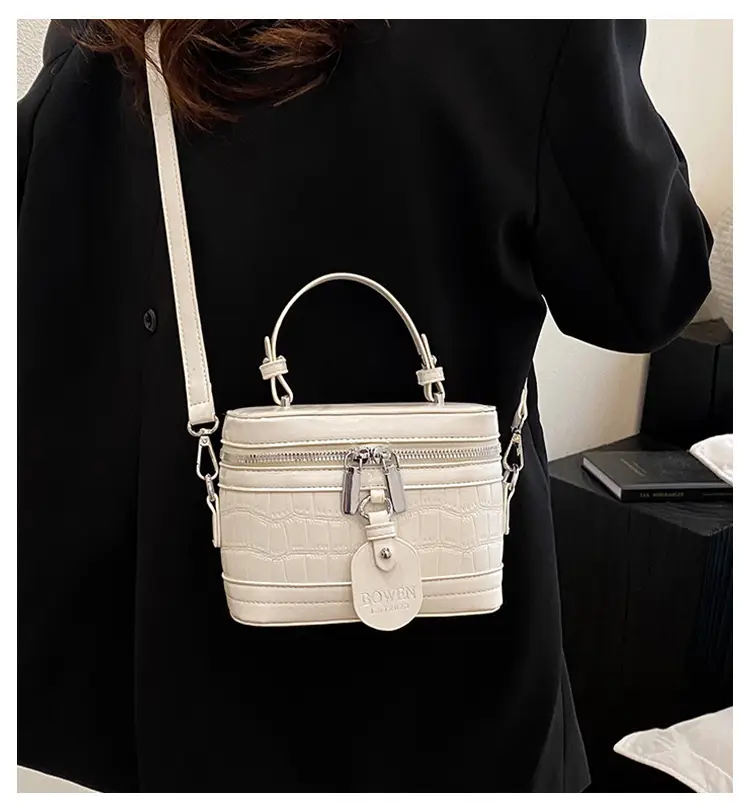 Chanel-Style Brown White Crossbody Bag for Women 2026 — feature 1