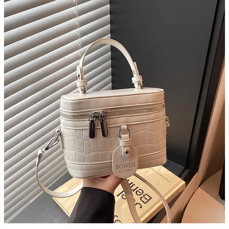 Chanel-Style Brown White Crossbody Bag for Women 2026 — feature 18