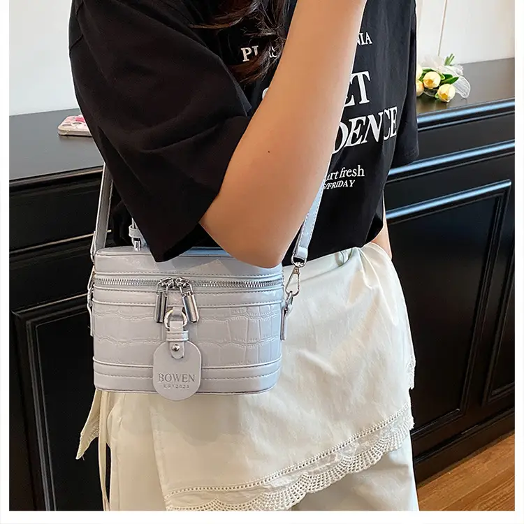 Chanel-Style Brown White Crossbody Bag for Women 2026 — feature 37