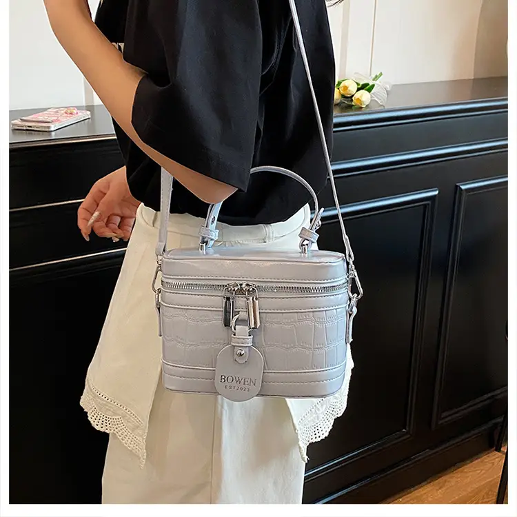 Chanel-Style Brown White Crossbody Bag for Women 2026 — feature 39