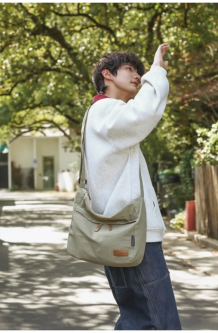 Japanese Style Crossbody Bag for Women Large Capacity Messenger Bag — feature 17