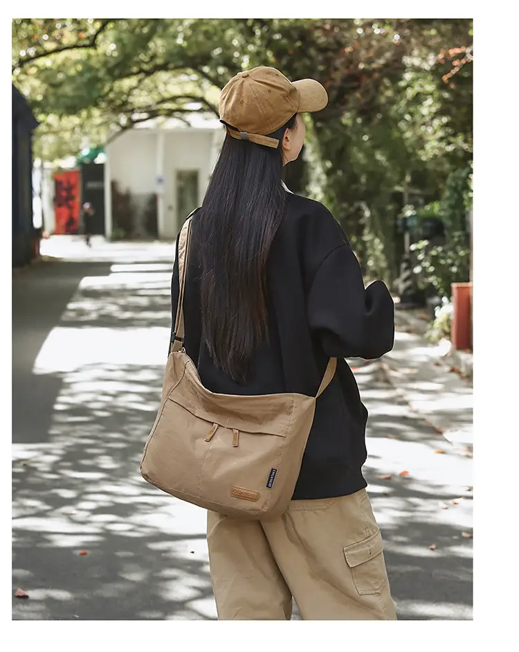 Japanese Style Crossbody Bag for Women Large Capacity Messenger Bag — feature 7