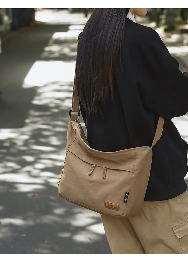 Japanese Style Crossbody Bag for Women Large Capacity Messenger Bag — feature 9
