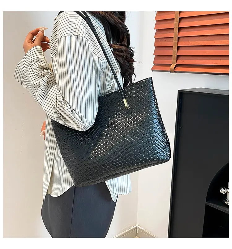 Red Woven Women's Large Commuter Shoulder Bag — feature 18