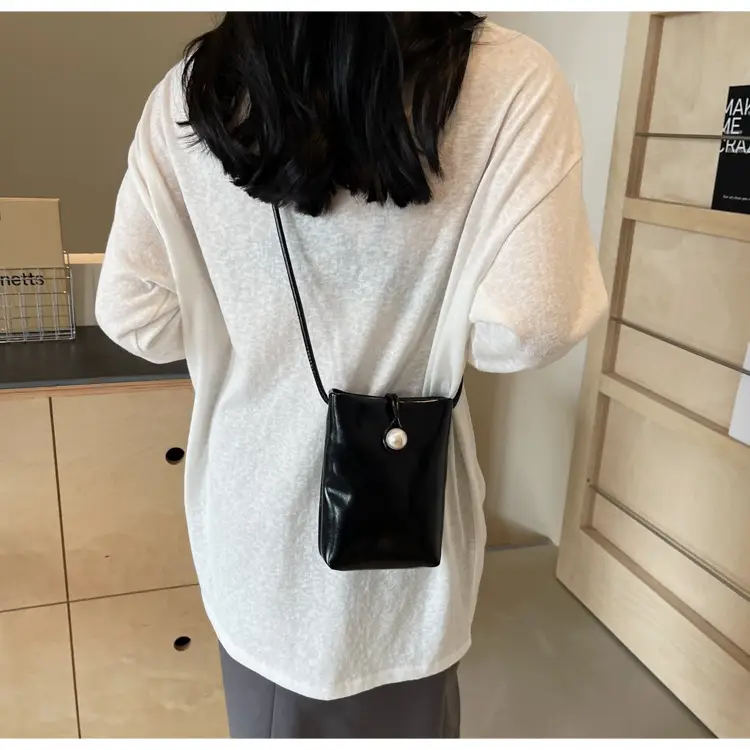 Red Mini Phone Bag for Women 2025 — feature 21