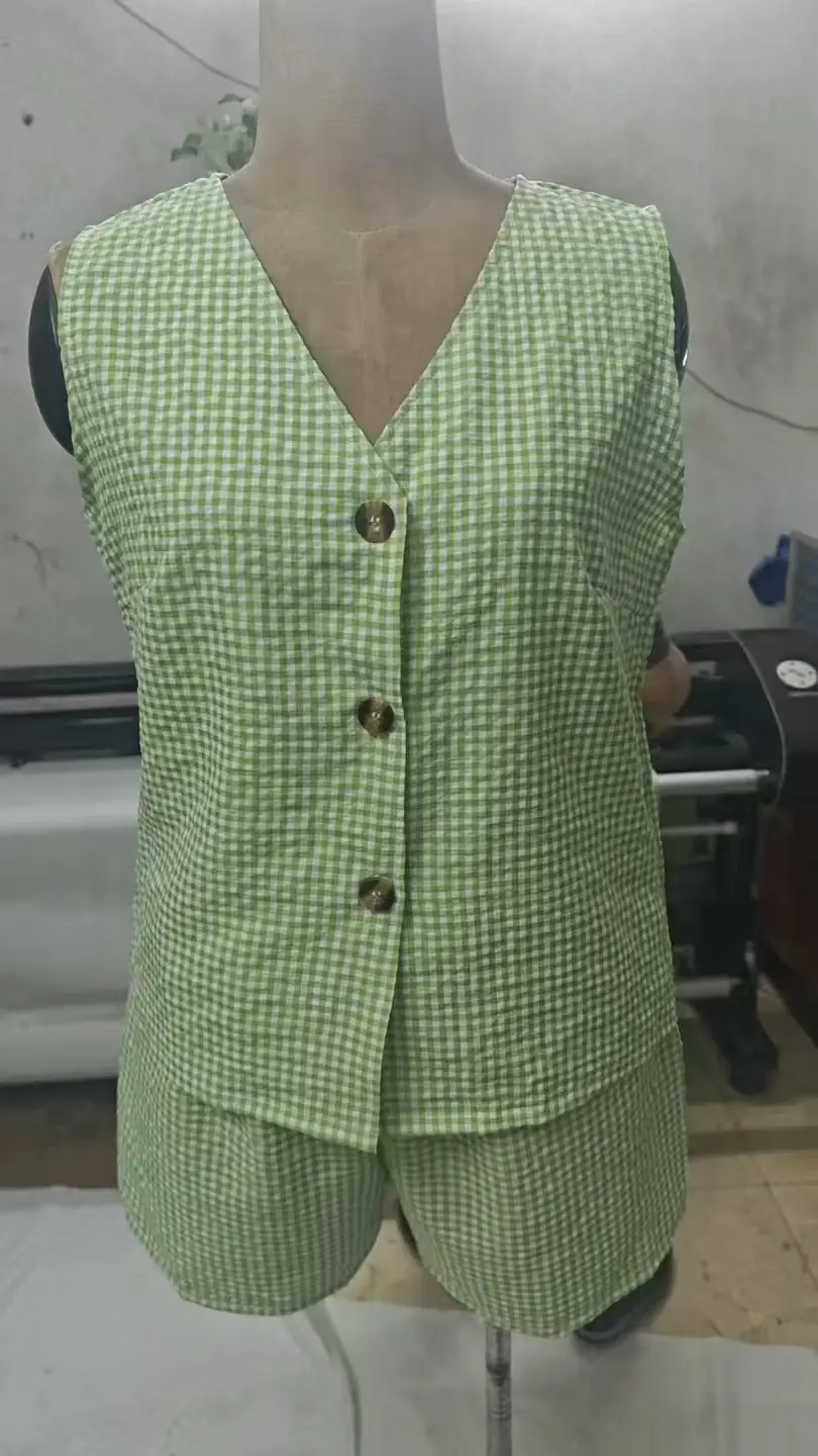 2025 Pink Checkered Sleeveless Suit Vest Top Pocket Shorts — feature 10