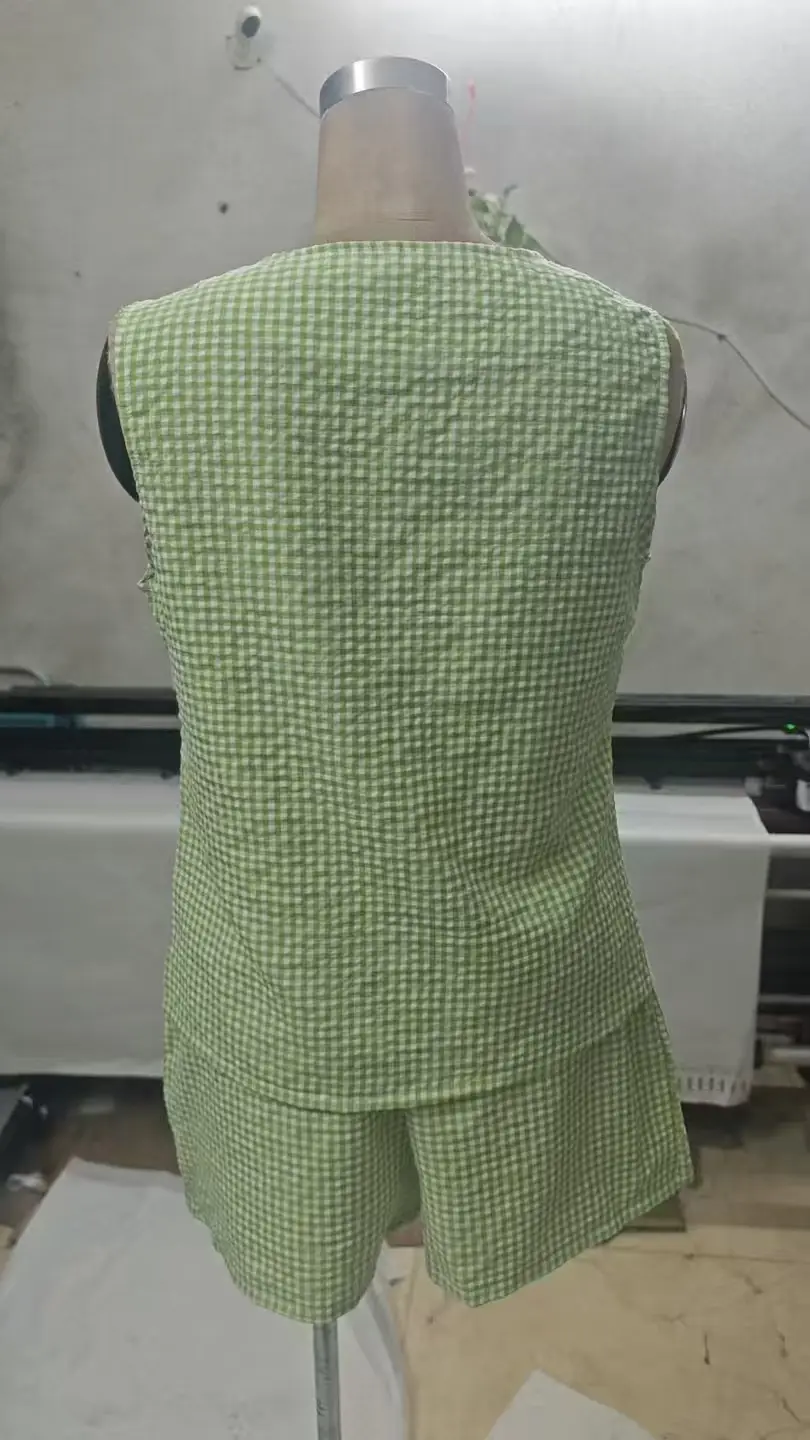 2025 Pink Checkered Sleeveless Suit Vest Top Pocket Shorts — feature 11