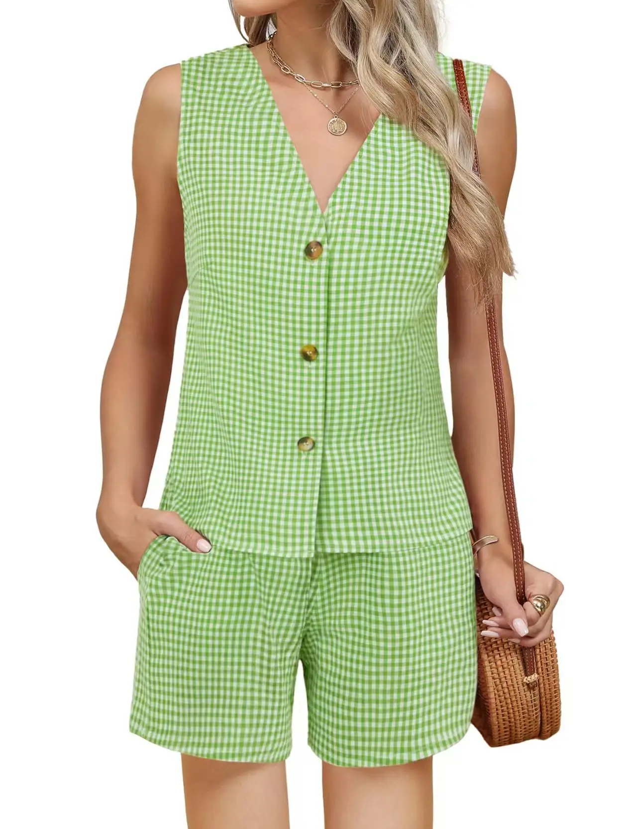 2025 Pink Checkered Sleeveless Suit Vest Top Pocket Shorts — feature 2