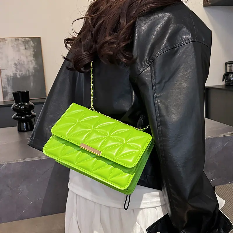 Pink Quilted Chain Shoulder Bag for Women 2025 - Image 7