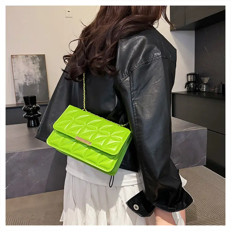 Pink Quilted Chain Shoulder Bag for Women 2025 — feature 19