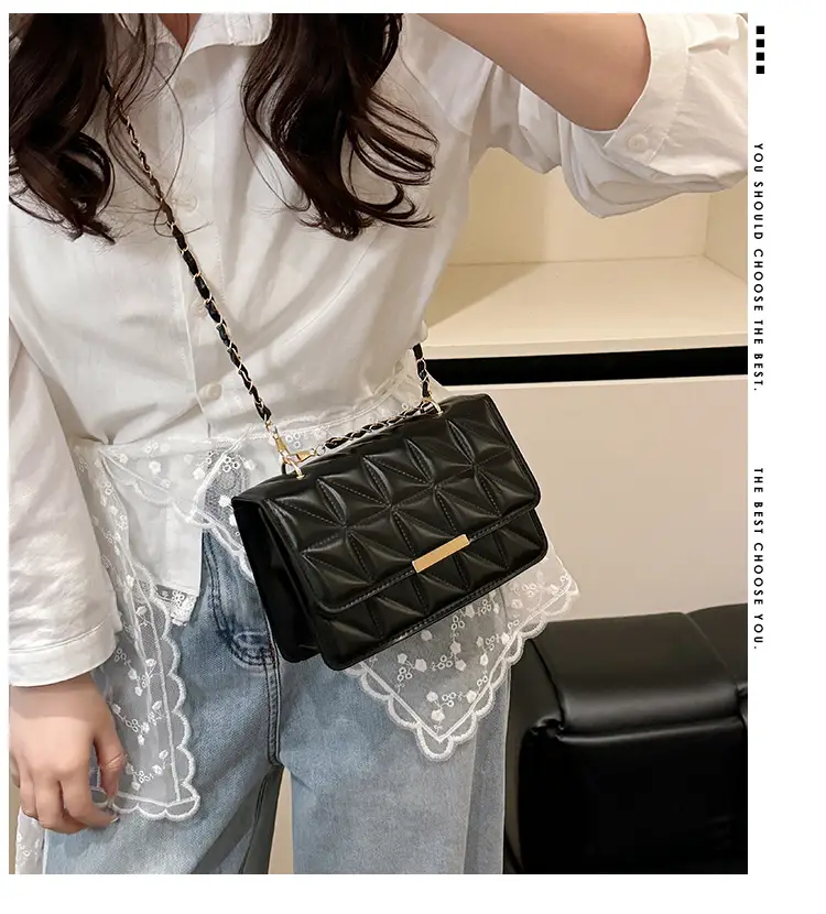 Pink Quilted Chain Shoulder Bag for Women 2025 — feature 2