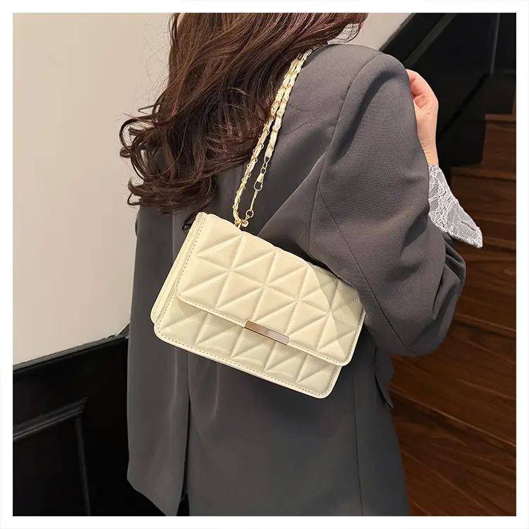 Pink Quilted Chain Shoulder Bag for Women 2025 — feature 23