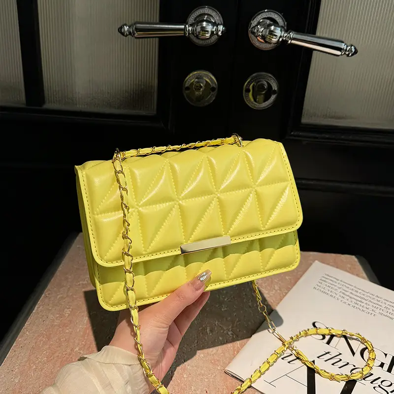 Pink Quilted Chain Shoulder Bag for Women 2025 - Image 2