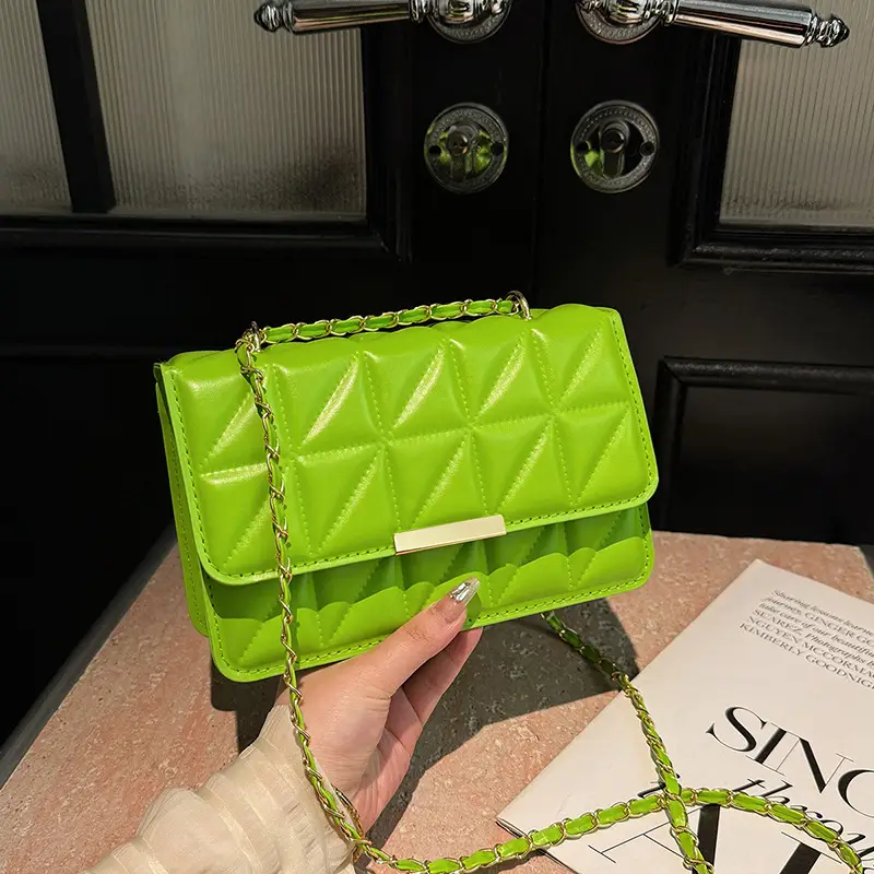 Pink Quilted Chain Shoulder Bag for Women 2025 - Image 3